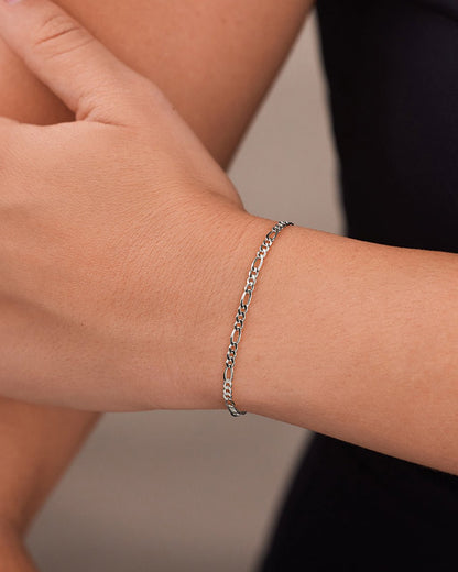Anne Dainty Figaro Chain Bracelet