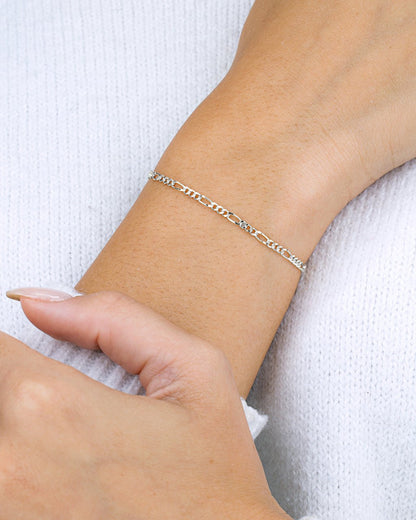 Anne Dainty Figaro Chain Bracelet